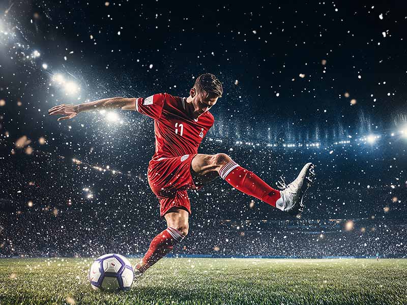 高科技！带你见识一下伯纳乌球场的变身过程